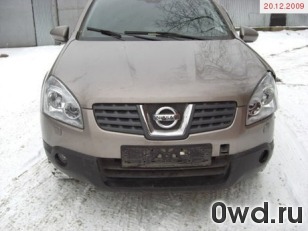 Битый автомобиль Nissan Qashqai