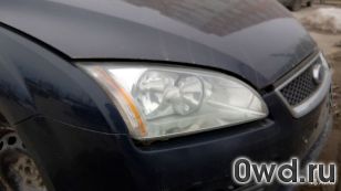 Битый автомобиль Ford Focus
