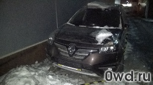 Битый автомобиль Renault Koleos