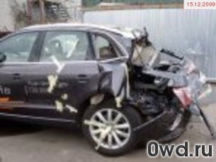 Битый автомобиль Audi Q5