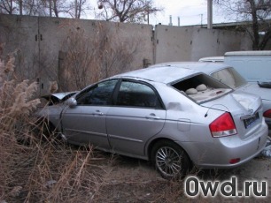 Битый автомобиль Kia Cerato