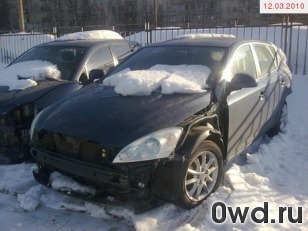 Битый автомобиль Kia Cee'd