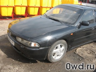 Битый автомобиль Mitsubishi Galant