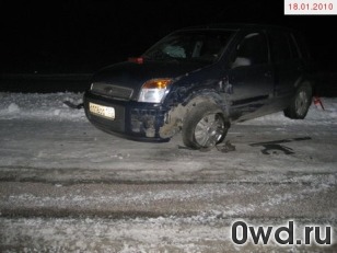 Битый автомобиль Ford Fusion