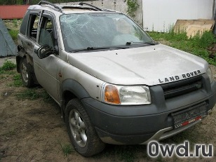 Битый автомобиль Land Rover Freelander