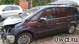 Битый автомобиль Ford Galaxy