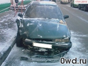 Битый автомобиль Mitsubishi Galant