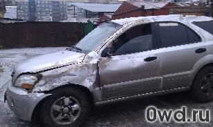 Битый автомобиль Kia Sorento