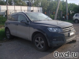 Битый автомобиль Volkswagen Touareg