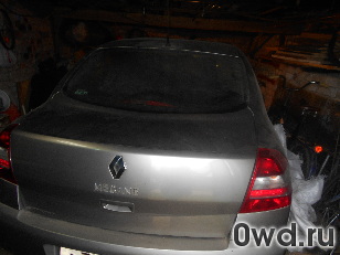 Битый автомобиль Renault Megane