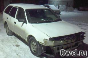 Битый автомобиль Toyota Corolla