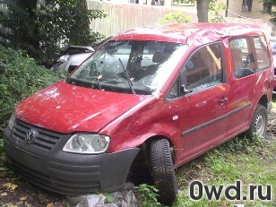 Битый автомобиль Volkswagen Caddy