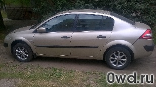 Битый автомобиль Renault Megane