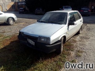Битый автомобиль LADA (ВАЗ) 2109