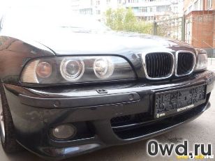 Битый автомобиль BMW 5